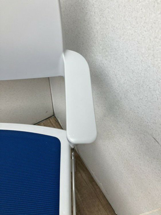 コクヨSatio(サティオ)シリーズ 肘付サティオチェア 商品画像4