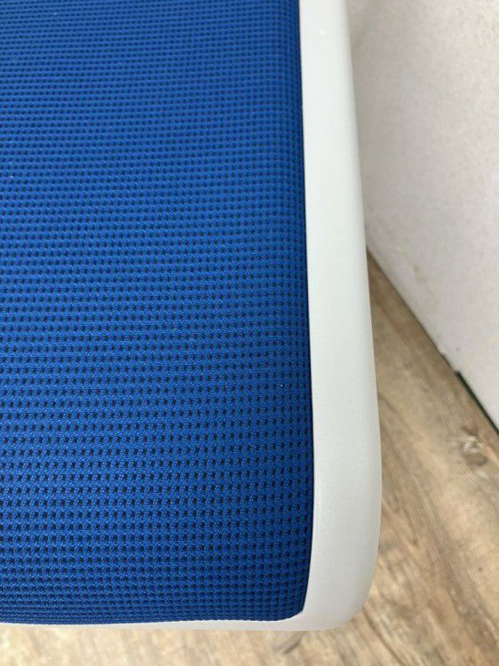 コクヨSatio(サティオ)シリーズ 肘付サティオチェア 商品画像5