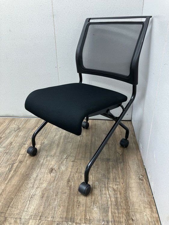 ネスティングチェア 商品画像1