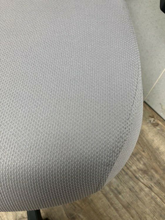 イトーキノート(nort)チェア 可動肘付ノートチェア 商品画像5