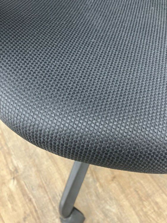 INABA/イナバyera(イエラ)チェア 肘付イエラチェア 商品画像5