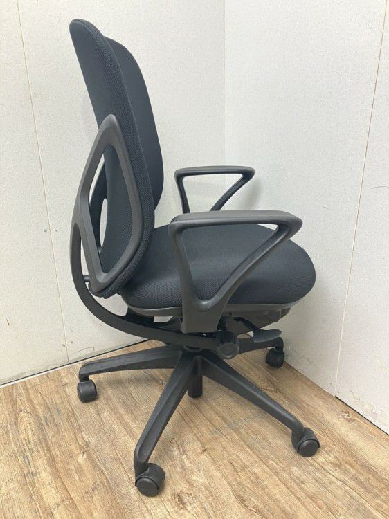 INABA/イナバyera(イエラ)チェア 肘付イエラチェア 商品画像7