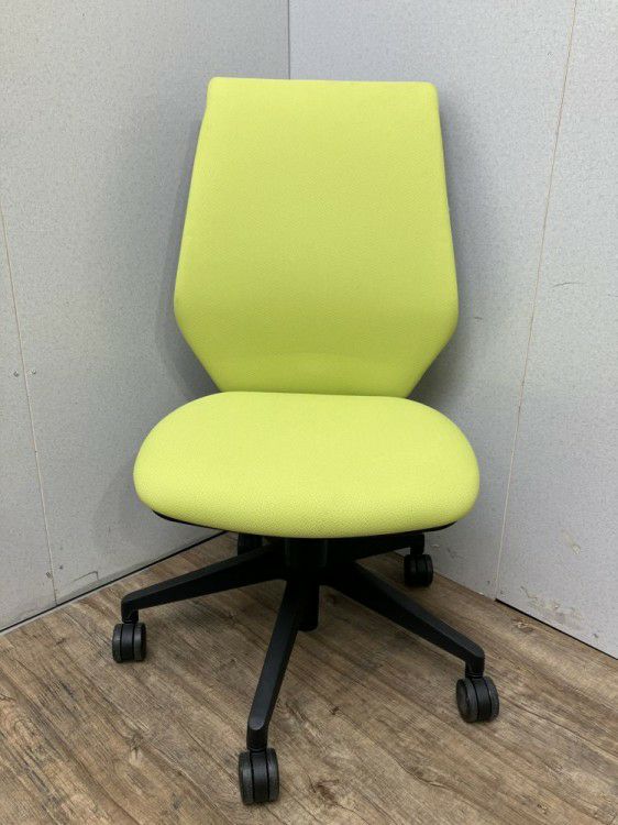 トヨスチールYCチェア 商品画像2