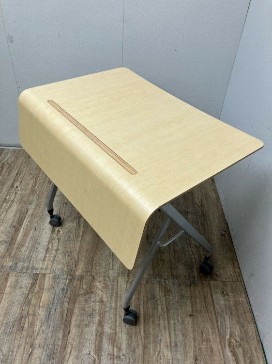 イトーキプリエ2シリーズ 750パーソナルデスク 商品画像1