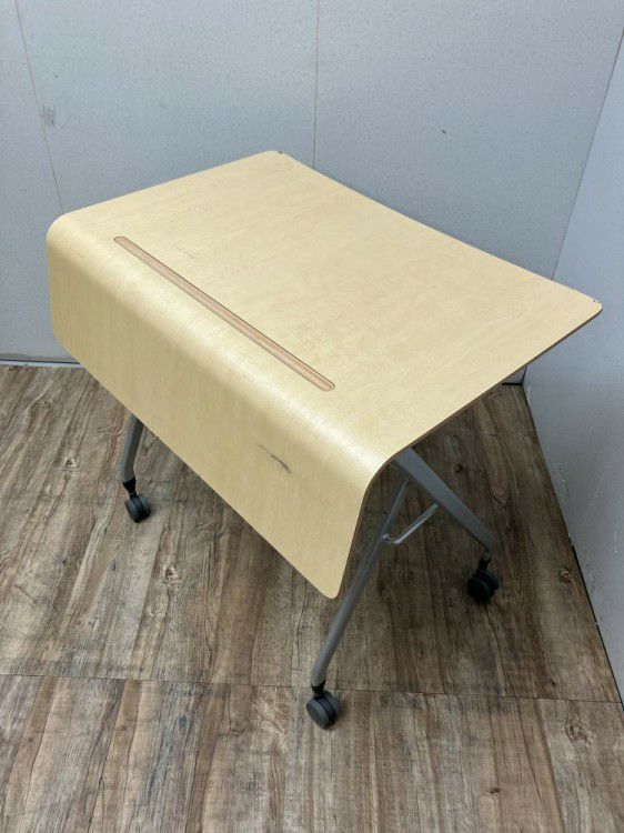 イトーキプリエ2シリーズ 750パーソナルデスク 商品画像1