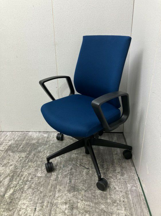 コクヨWizard3(ウィザード3)チェア 固定肘付ウィザード3チェア 商品画像1