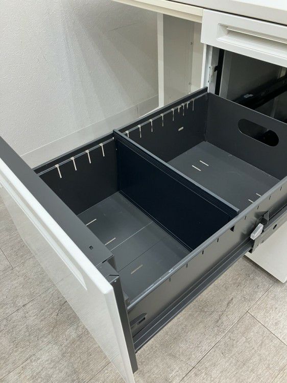 オカムラADVANCE（アドバンス）シリーズ 1000片袖デスク 商品画像13