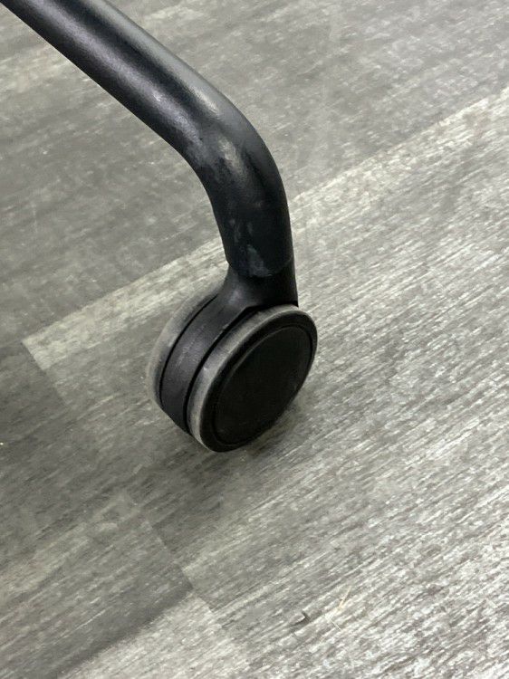 コクヨデイズオフィス オフセットフレームシリーズ ミーティングチェア4脚セット 商品画像9