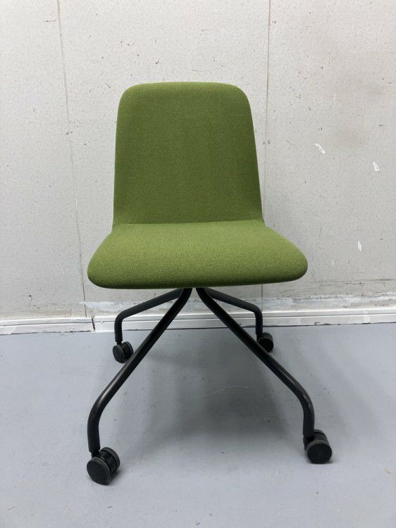 イトーキknot Work(ノットワーク)シリーズ ミーティングチェア4脚セット 商品画像3