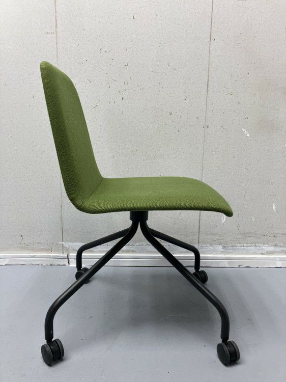 イトーキknot Work(ノットワーク)シリーズ ミーティングチェア4脚セット 商品画像4