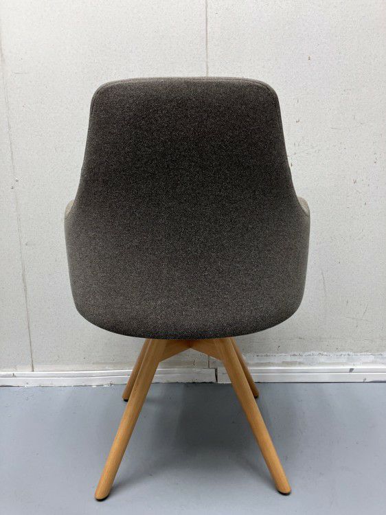 オカムラライブス　ワークチェアシリーズ ミーティングチェア 商品画像4