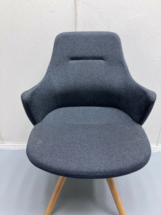 オカムラライブス　ワークチェアシリーズ ミーティングチェア 商品画像6