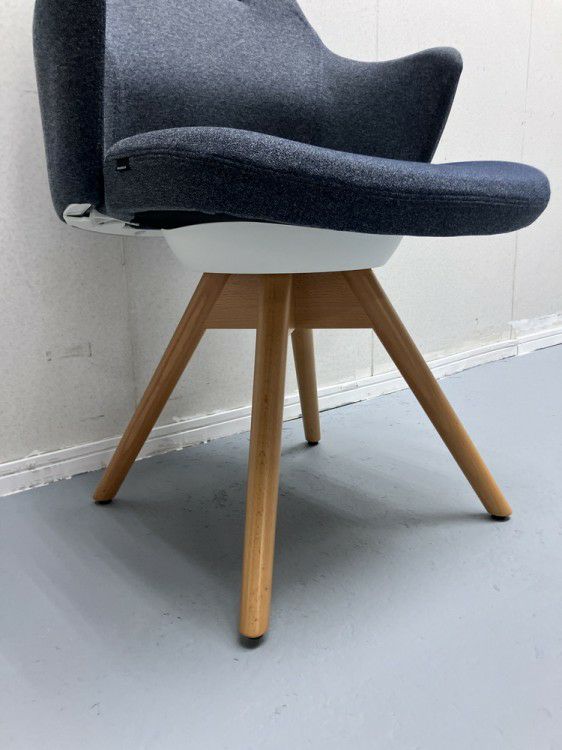 オカムラライブス　ワークチェアシリーズ ミーティングチェア 商品画像9