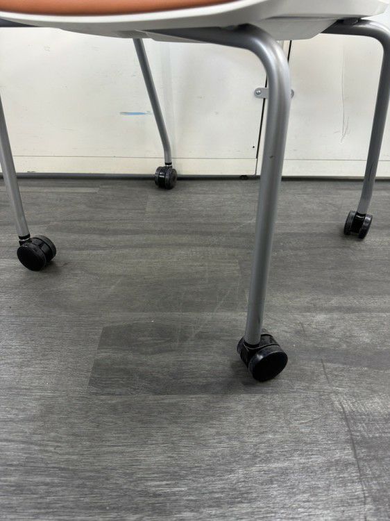 コクヨ160シリーズ スタッキングチェア 商品画像5