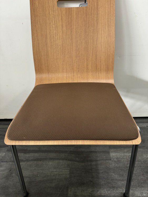 オカムラモノスシリーズ スタッキングチェア 商品画像4