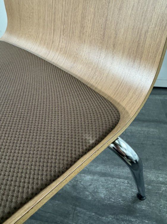 オカムラモノスシリーズ スタッキングチェア 商品画像8