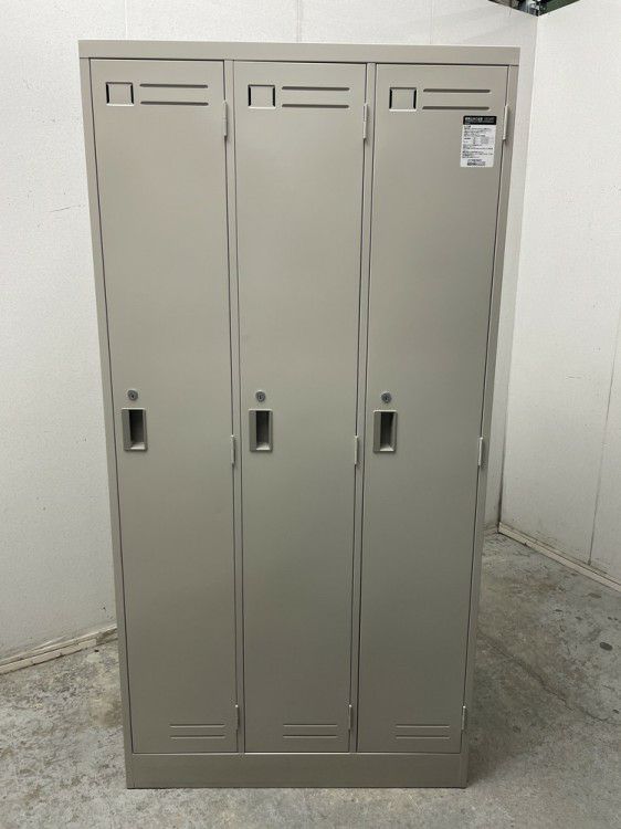 コクヨLKシリーズ　（コクヨ） 3人用ロッカー 商品画像2