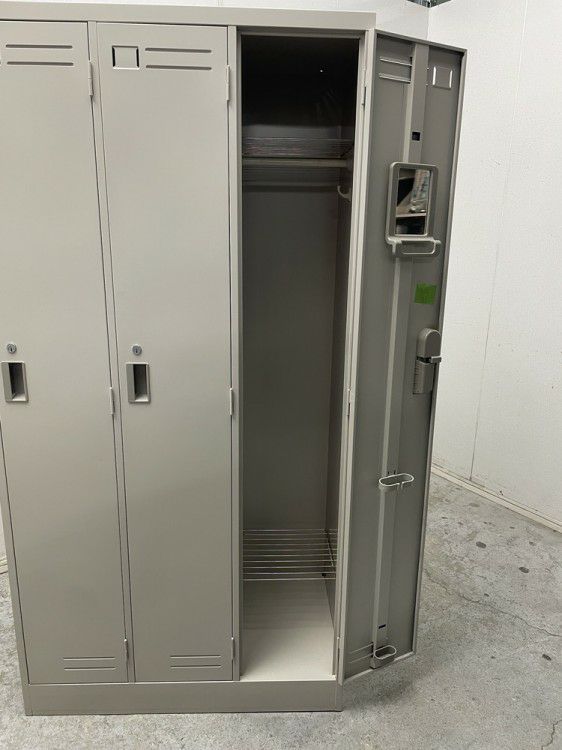 コクヨLKシリーズ　（コクヨ） 3人用ロッカー 商品画像7