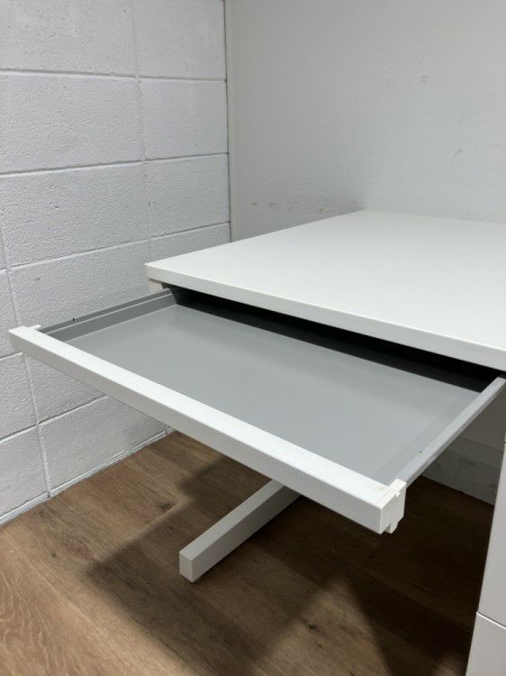 ウチダ（内田洋行）SCAENA（スカエナ）シリーズ　Sタイプ 1000片袖デスク 商品画像5