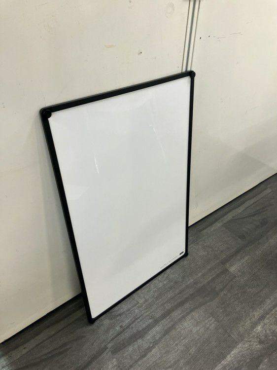 ウチダ（内田洋行）プラー(Puller)シリーズ 壁掛けホワイトボード 商品画像2