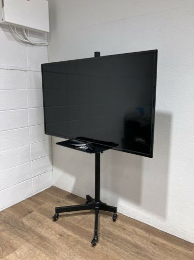 55V型液晶テレビ+スタンドセット 商品画像1
