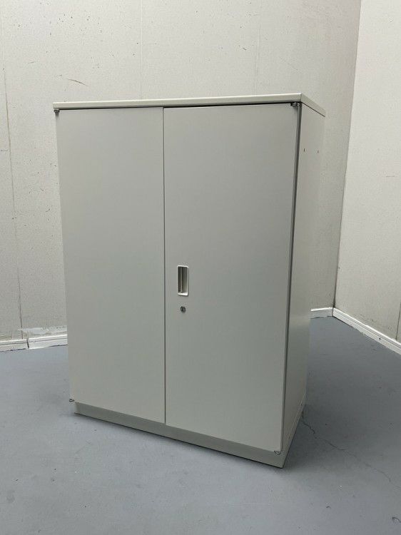 イトーキシンラインシリーズ 両開き書庫 商品画像1