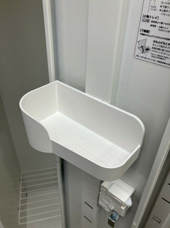 イトーキクローレシリーズ ダイヤル式4人用ロッカー 商品画像7