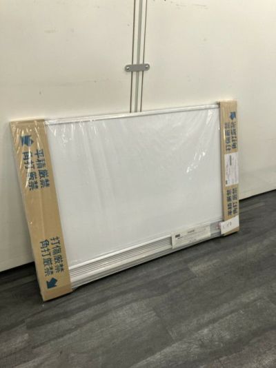 ウチダ（内田洋行）900壁掛ホワイトボード 商品画像1