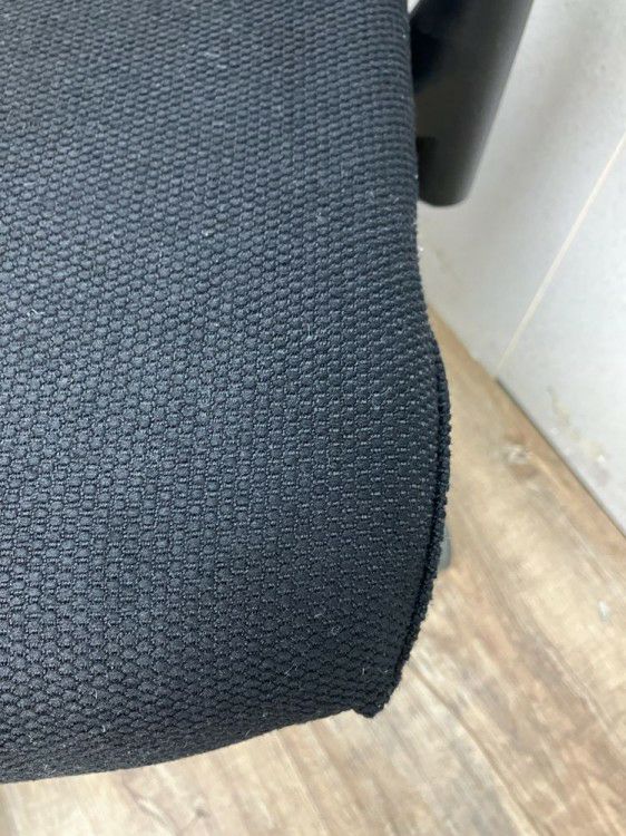 イトーキf(エフチェア)シリーズ 可動肘付エフチェア 商品画像5