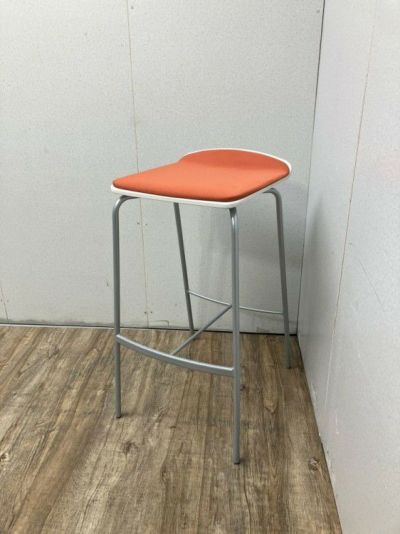 オカムラハイチェア 商品画像1