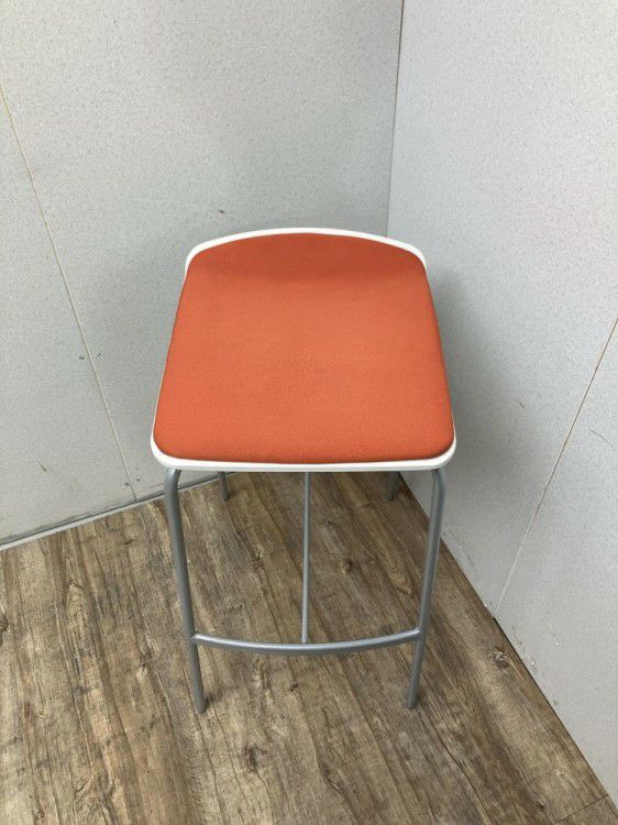 オカムラハイチェア 商品画像3