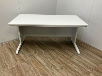 トヨスチール1400平デスク 商品画像1