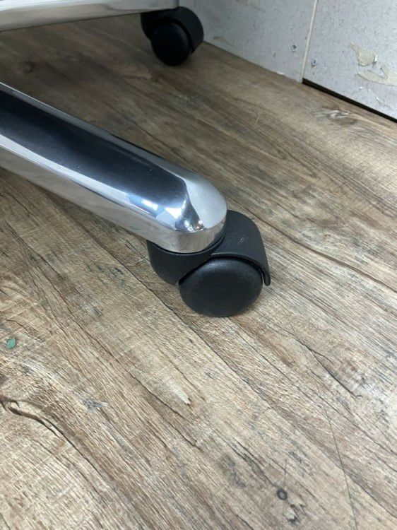 天童木工固定肘付エグゼクティブチェア 商品画像6