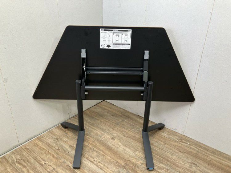 コクヨイニシアシリーズ 台形サイドスタックテーブル 商品画像4