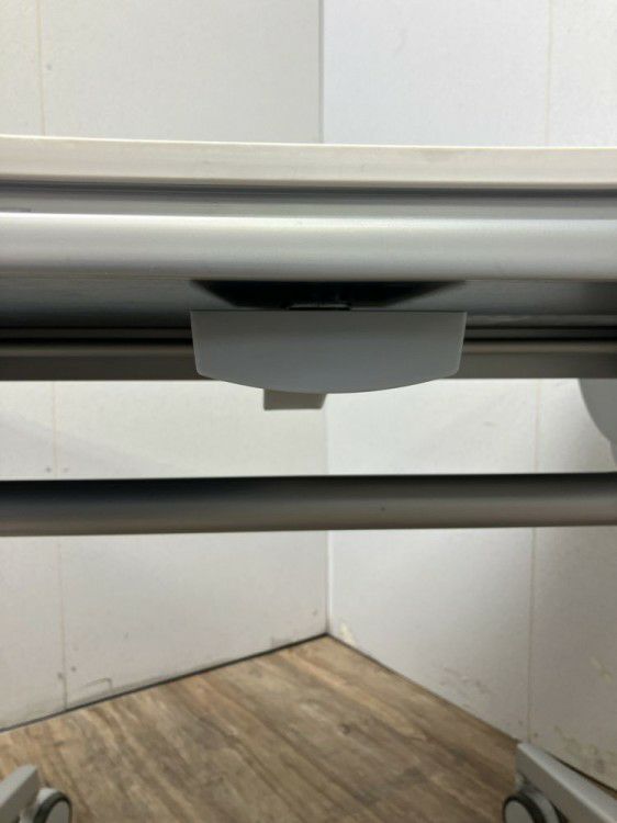 コクヨアットラボシリーズ リボン型サイドスタックテーブル 商品画像7