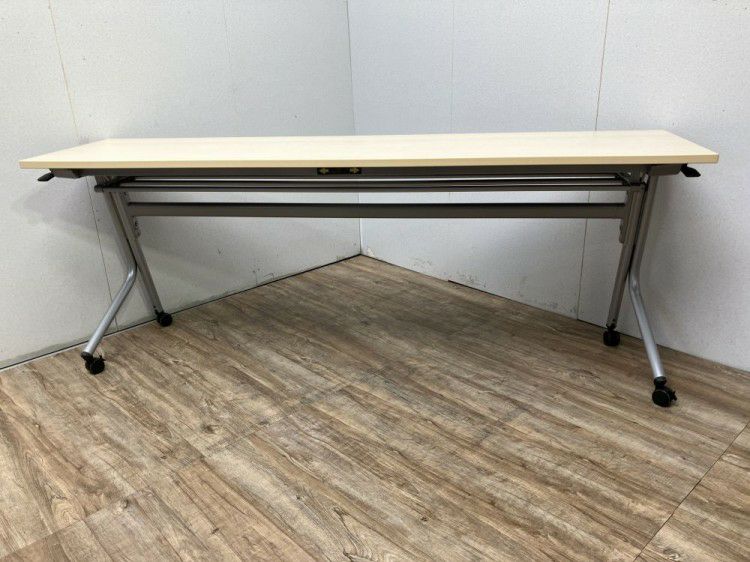 オカムラ1800サイドスタックテーブル 商品画像5