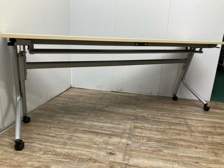 オカムラ1800サイドスタックテーブル 商品画像8