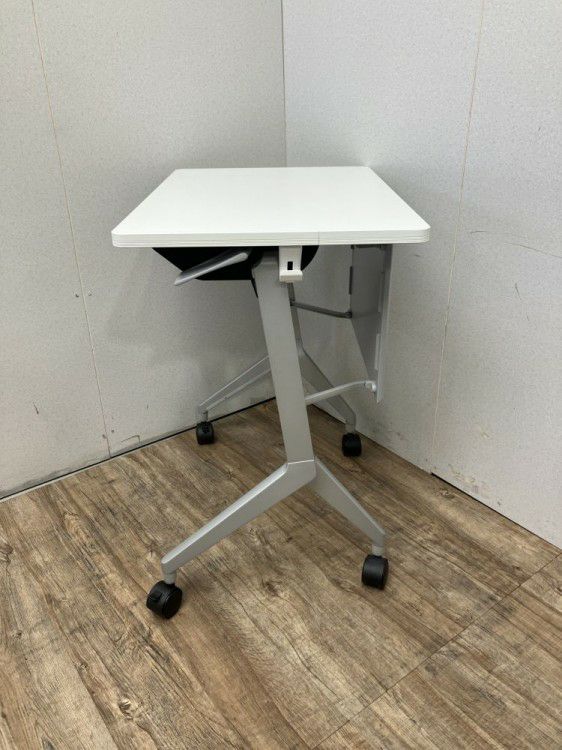 コクヨLeafline(リーフライン)シリーズ 650サイドスタックテーブル 商品画像4