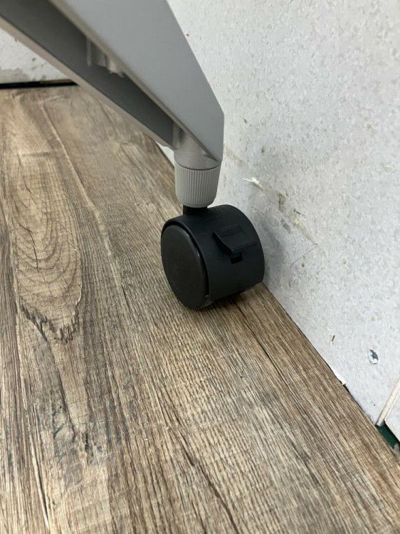 コクヨLeafline(リーフライン)シリーズ 650サイドスタックテーブル 商品画像8