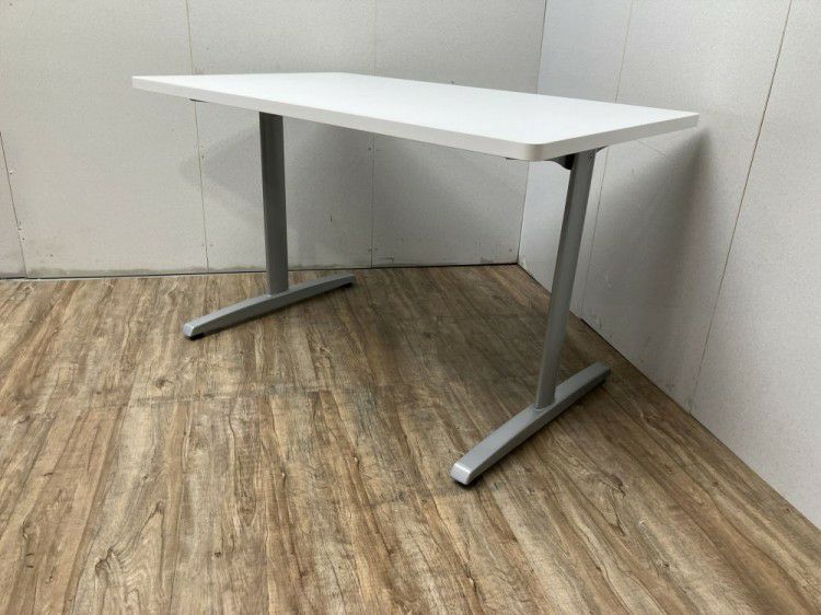 オカムラ1200ミーティングテーブル 商品画像2