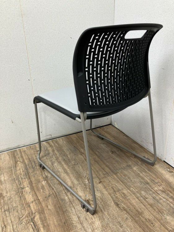 トヨスチールスタッキングチェア 商品画像9