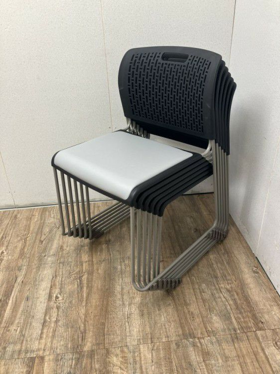 トヨスチールスタッキングチェア 商品画像10