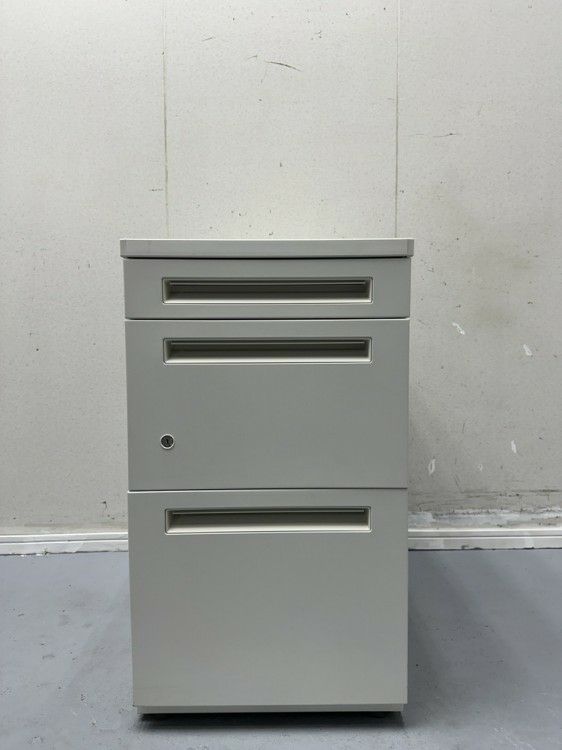 ウチダ（内田洋行）SCAENA（スカエナ）シリーズ　Sタイプ 脇机 商品画像2