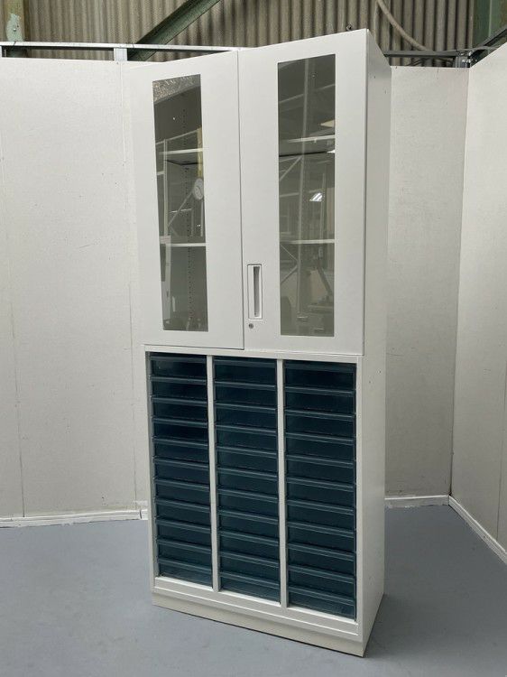 コクヨEDIA(エディア)シリーズ ガラス両開きクリアケース上下書庫 商品画像1