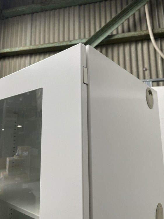 コクヨEDIA(エディア)シリーズ ガラス両開きクリアケース上下書庫 商品画像4