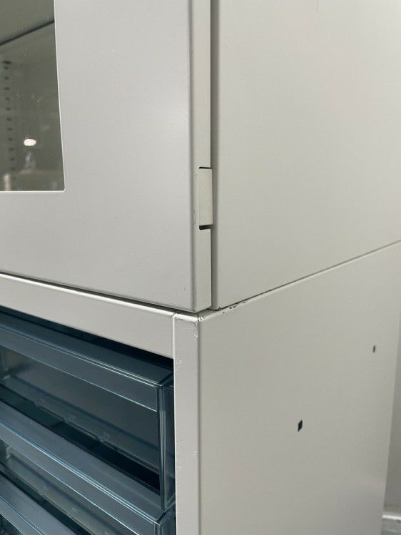 コクヨEDIA(エディア)シリーズ ガラス両開きクリアケース上下書庫 商品画像5