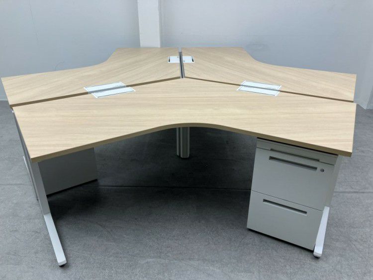 イトーキインステートシリーズ 3人用ブーメランデスク+ワゴンセット 商品画像4