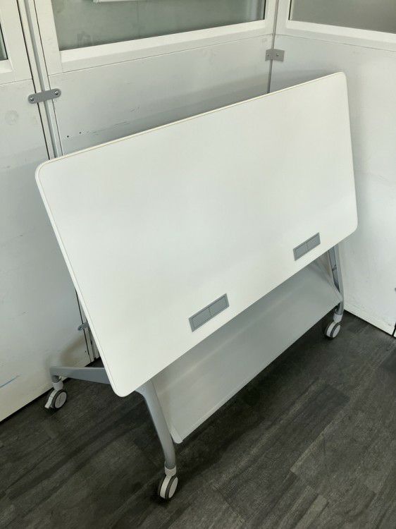 コクヨ平行スタックテーブル 商品画像6