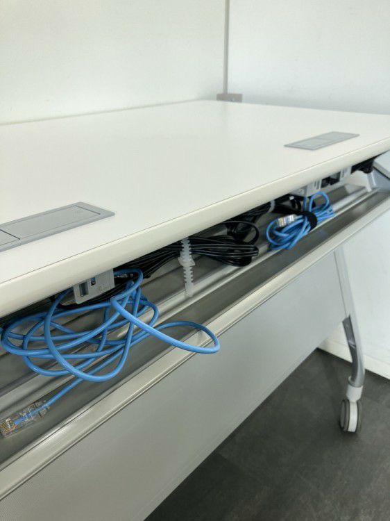 コクヨ平行スタックテーブル 商品画像9