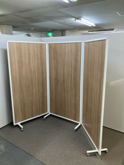3連自立パーテーション 商品画像1